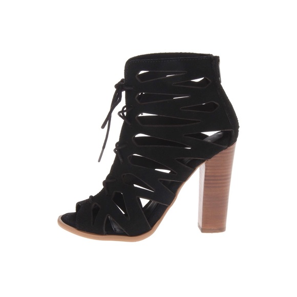 Mia Ira Black Suede Lace-Up Gladiator Sandals - Picture 6 of 16